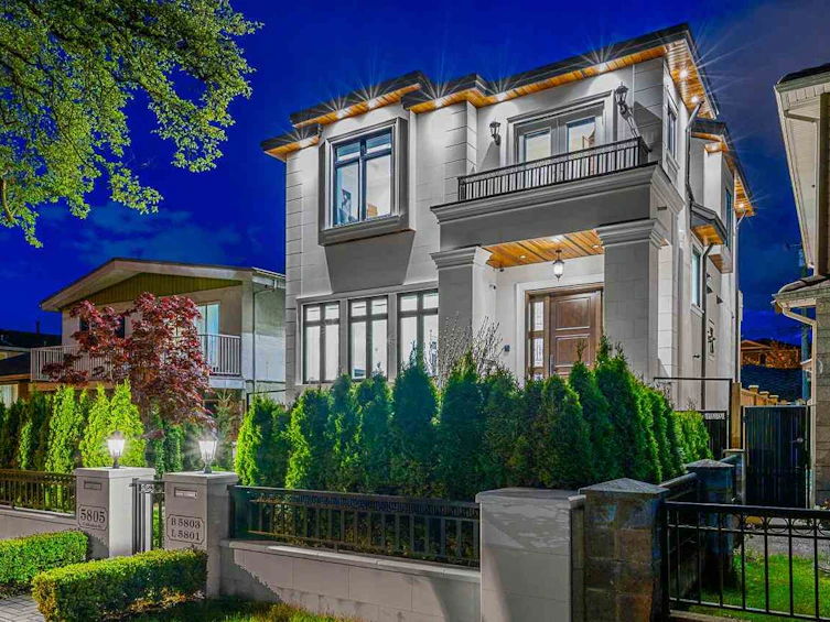5805 Culloden Street, Vancouver, BC, V5W 3S1