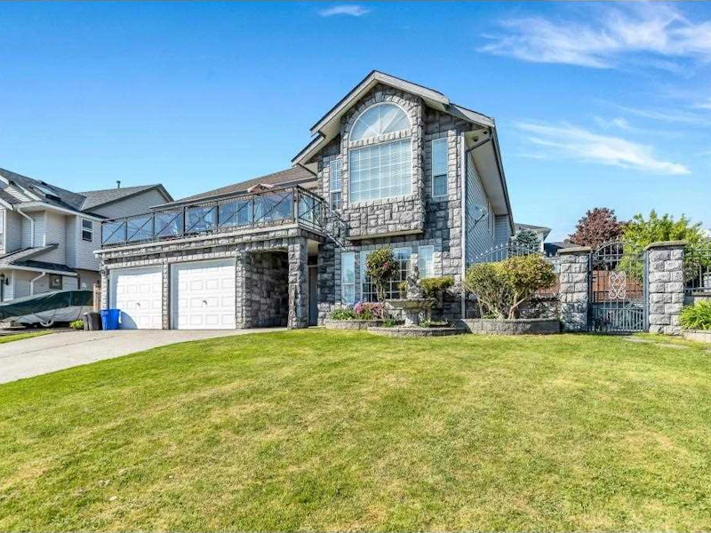 8301 Casselman Crescent, Mission BC V2V 6Z8