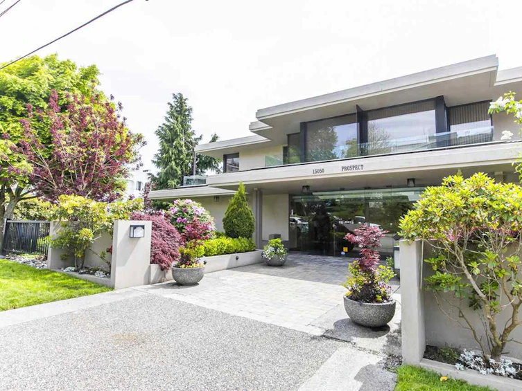 202-15050 Prospect Avenue, Surrey, BC, V4B 2B4