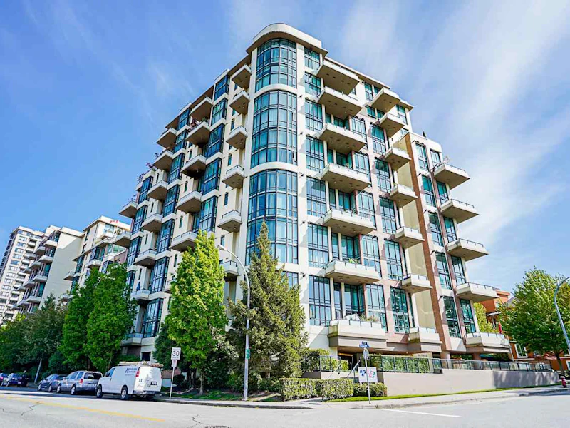 301 - 7 Rialto Court, New Westminster BC V3M 7A8
