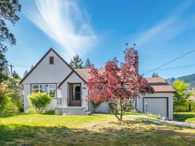 3975 Highland Boulevard, North Vancouver, BC, V7R 2Y7