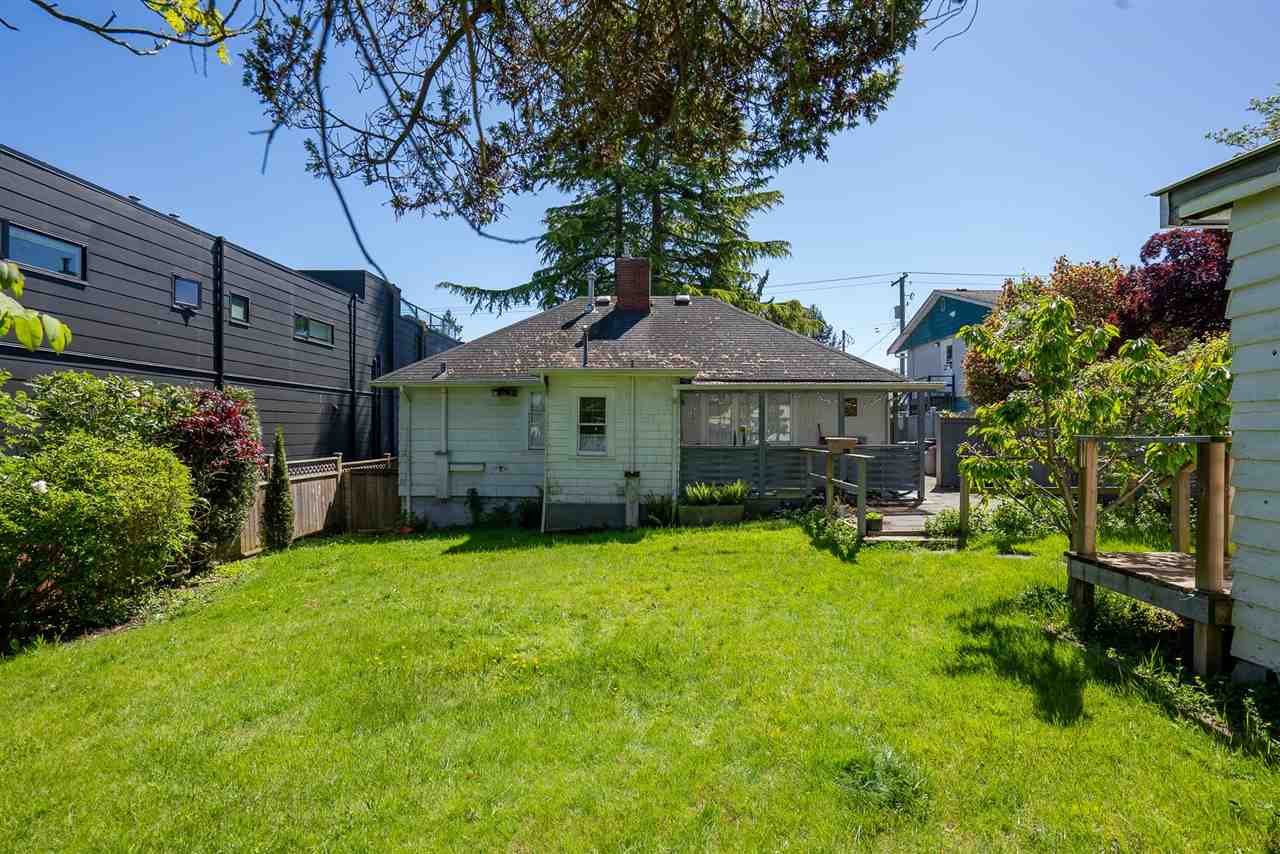 15983 Buena Vista Avenue, Surrey, BC, V4B 2A2