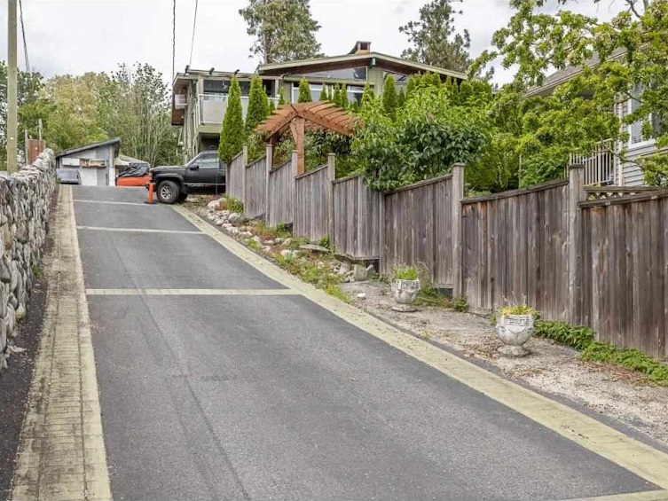 33025 14th Avenue, Mission, BC, V2V 2P3