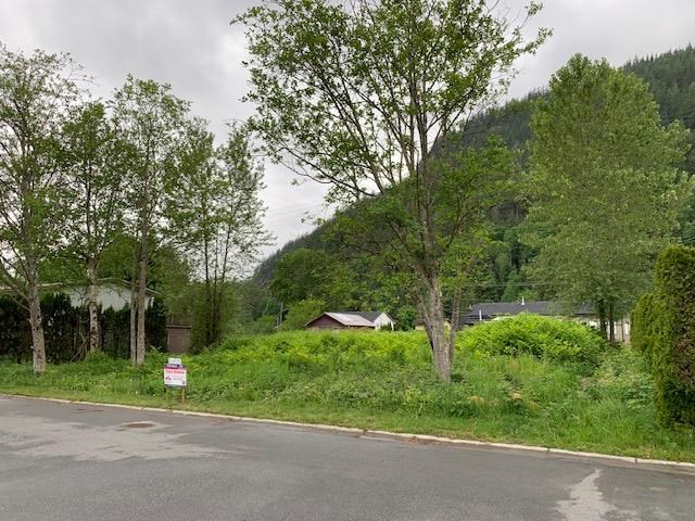 878 Hope Place, Harrison Hot Springs, BC, V0M 1K0