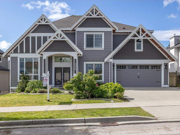 15938 99 Avenue, Surrey, BC, V4N 2A4