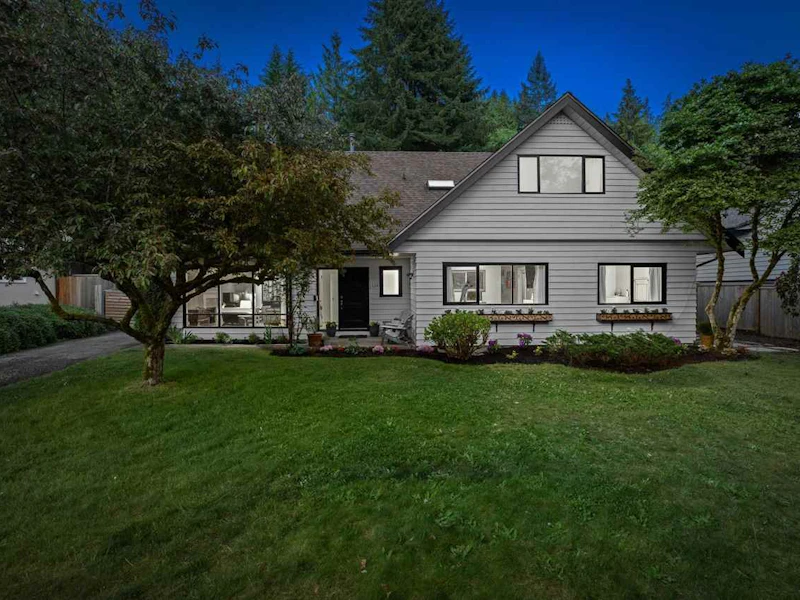 5730 Cranley Drive, West Vancouver BC V7W 1S8