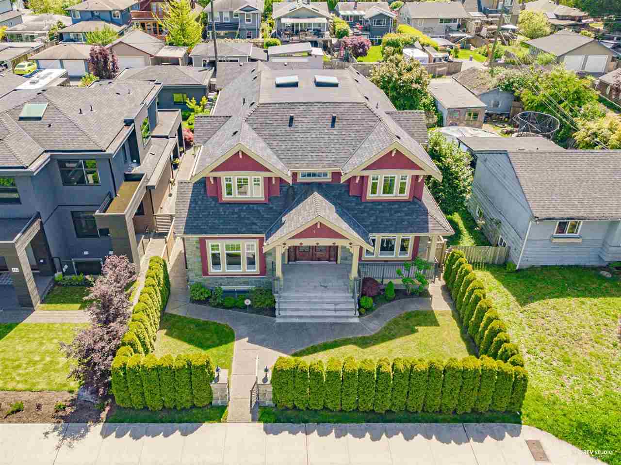 337 E 17th Street, North Vancouver, BC, V7L 2W1