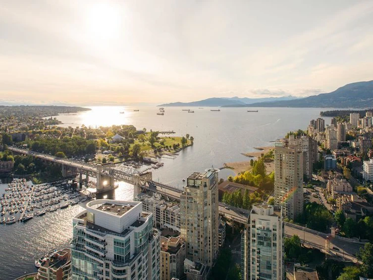5201-1480 Howe Street, Vancouver, BC, V6Z 0G5