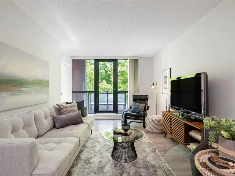 306 - 977 Mainland Street, Vancouver BC V6B 1T2