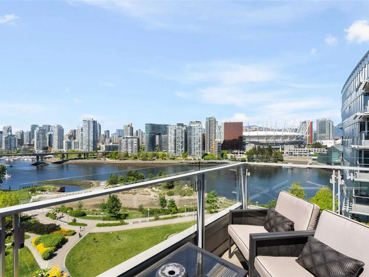1005-1616 Columbia Street, Vancouver, BC, V5Y 0B7