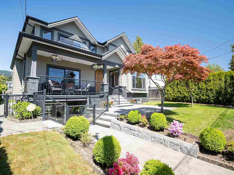 1175 Inglewood Avenue, West Vancouver BC V7T 1Y4