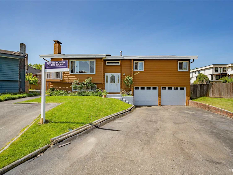 9073 Buchanan Place, Surrey, BC, V3V 6E4