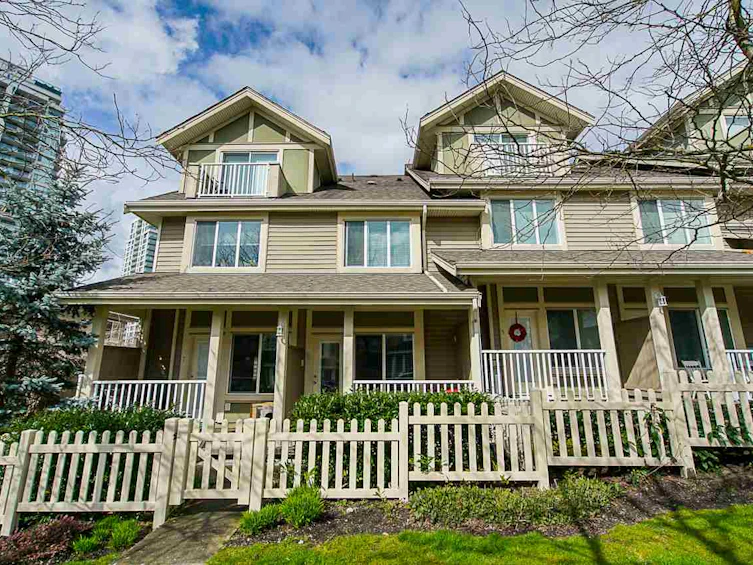 6-621 Langside Avenue, Coquitlam, BC, V3J 0A8