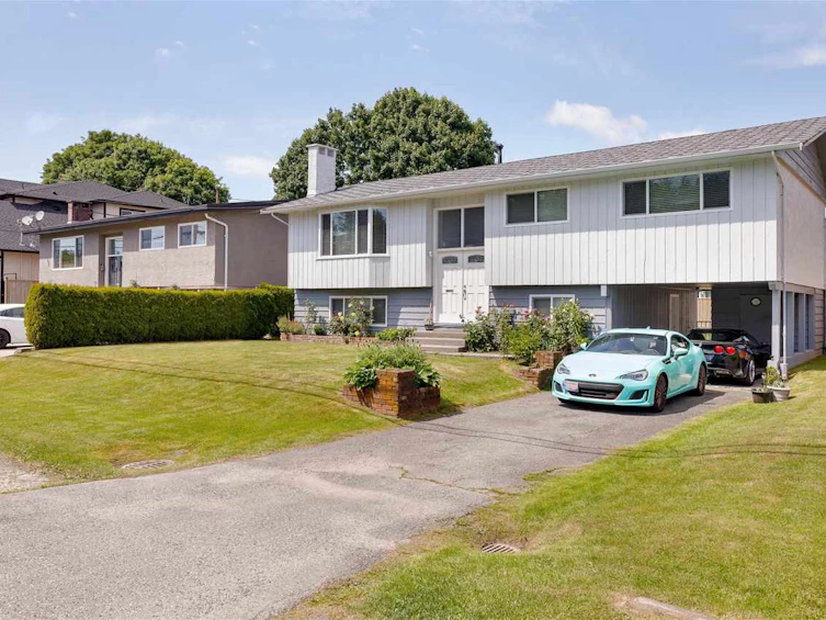 11771 82a Avenue, Delta, BC, V4C 2E5
