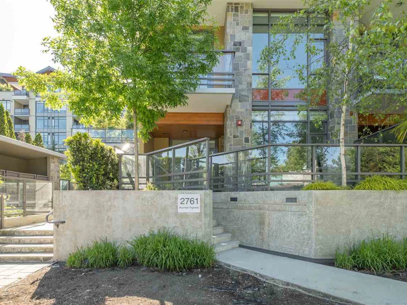 2761 Mountain Highway, North Vancouver BC
