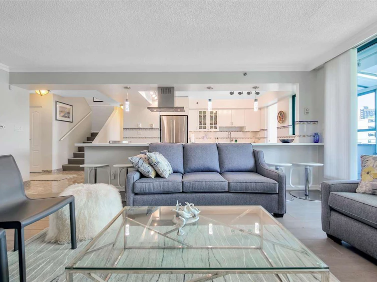 703-1132 Haro Street, Vancouver, BC, V6E 1C9