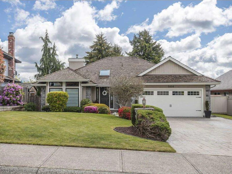 5898 190a Street, Surrey BC V3S 7M3