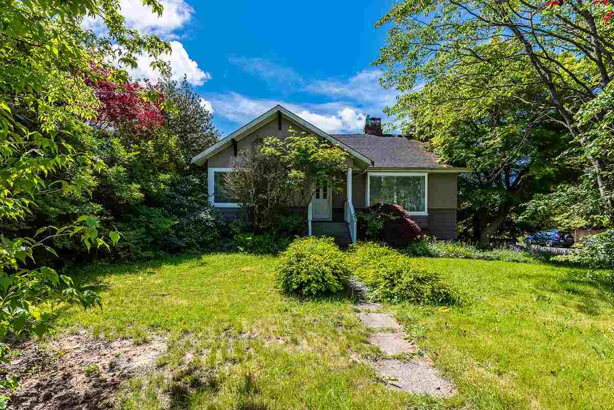 2092 W 57th Avenue, Vancouver, BC, V6P 1V2