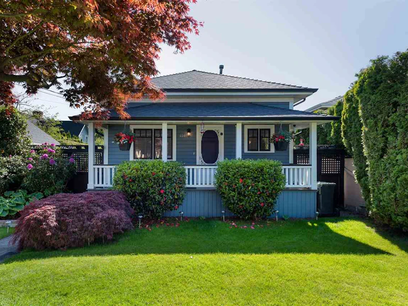 416 Oak Street, New Westminster BC V3L 2T5
