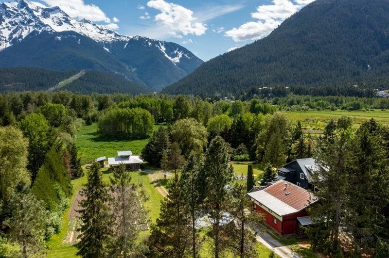 1422 Collins Road, Pemberton, BC, V0N 2L0