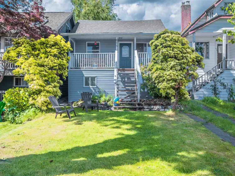 614 E 4th Street, North Vancouver, BC, V7L 1J8