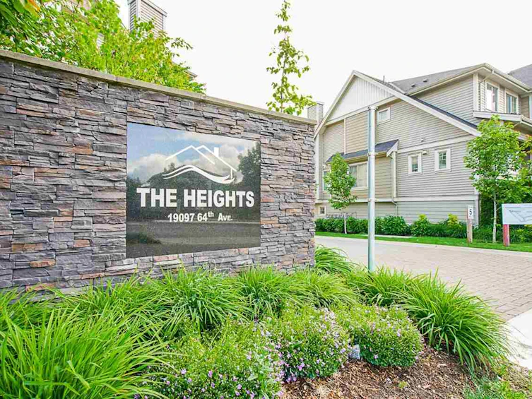 33-19097 64 Avenue, Surrey, BC, V3S 6X5