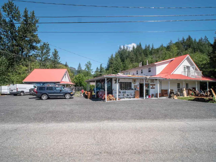 3005 Hot Springs Road, Agassiz, BC, V0N 1A0