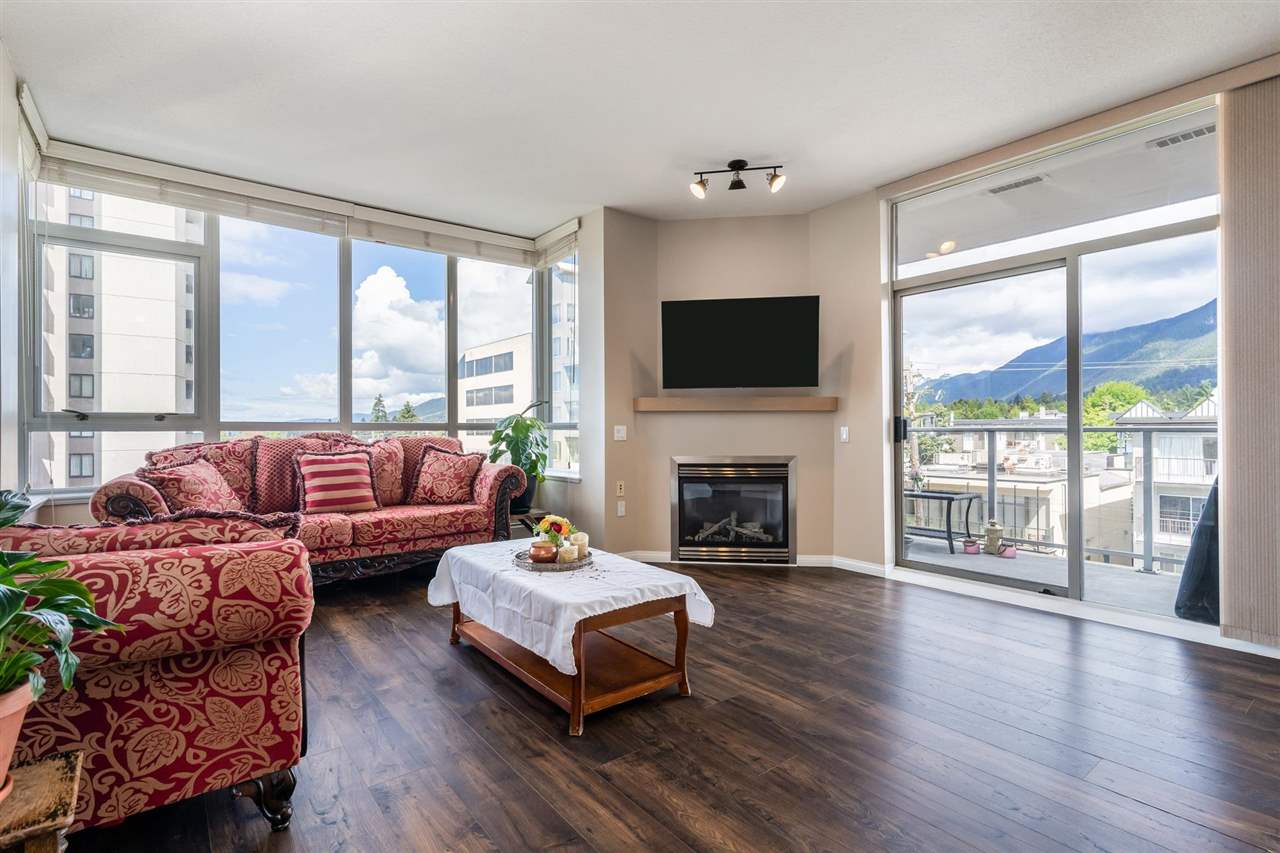 302-120 W 16th Street, North Vancouver, BC, V7M 3N6