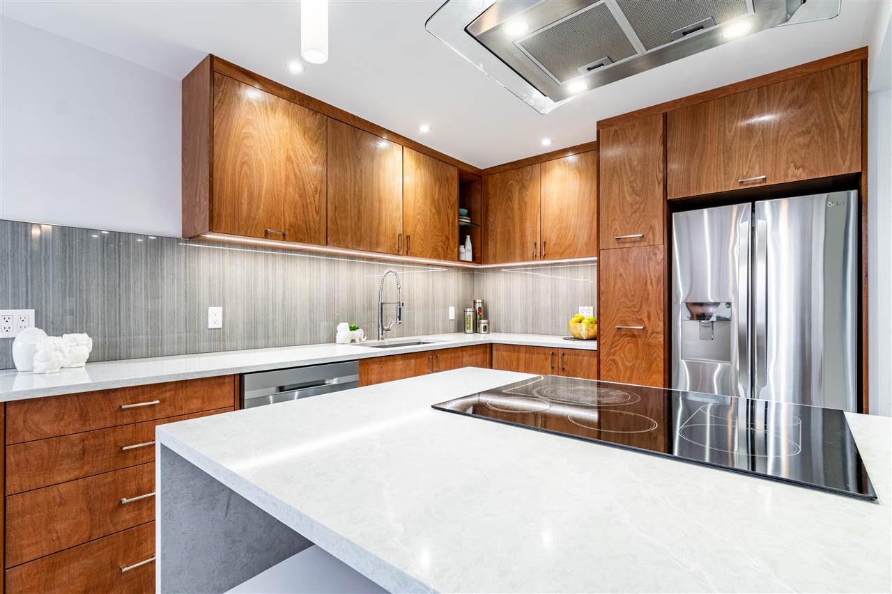 206-7291 Moffatt Road, Richmond, BC, V6Y 1X9