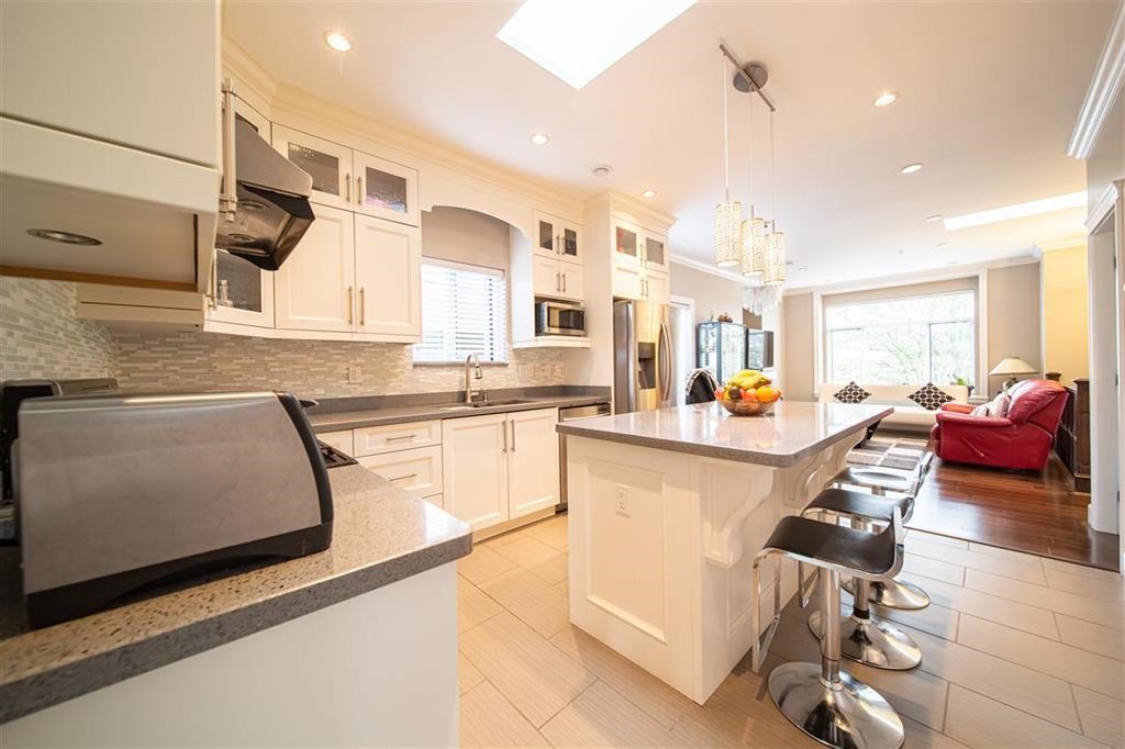 5601 Culloden Street, Vancouver, BC, V5W 3R9