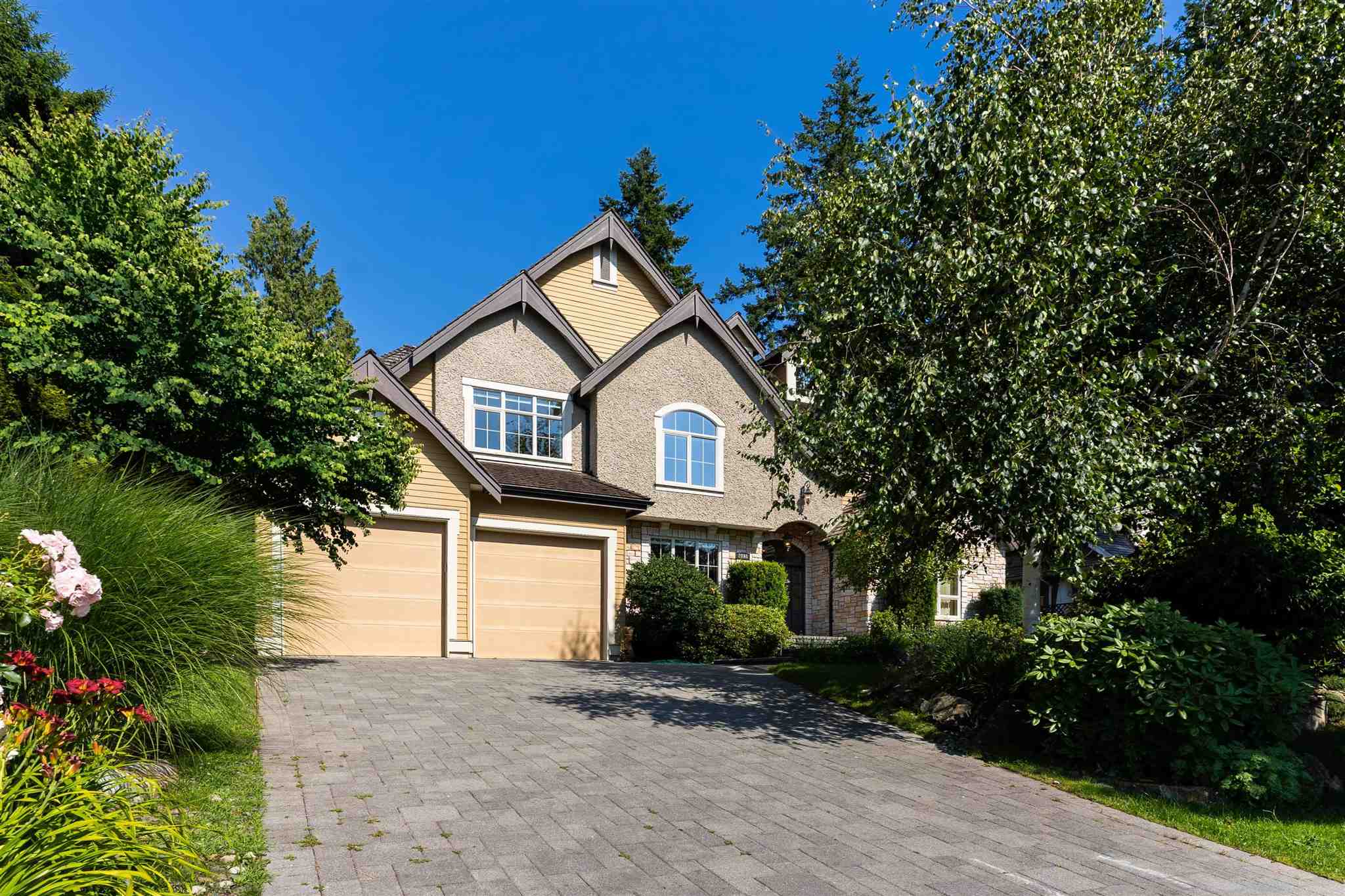 2098 129 Street, Surrey, BC, V4A 8H6