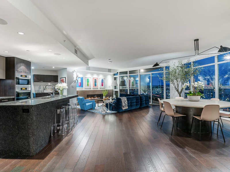2201 - 1372 Seymour Street, Vancouver BC V6B 0L1