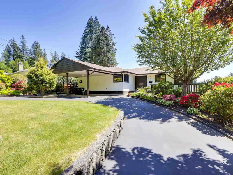 4671 Cove Cliff Road, North Vancouver BC V7G 1H7