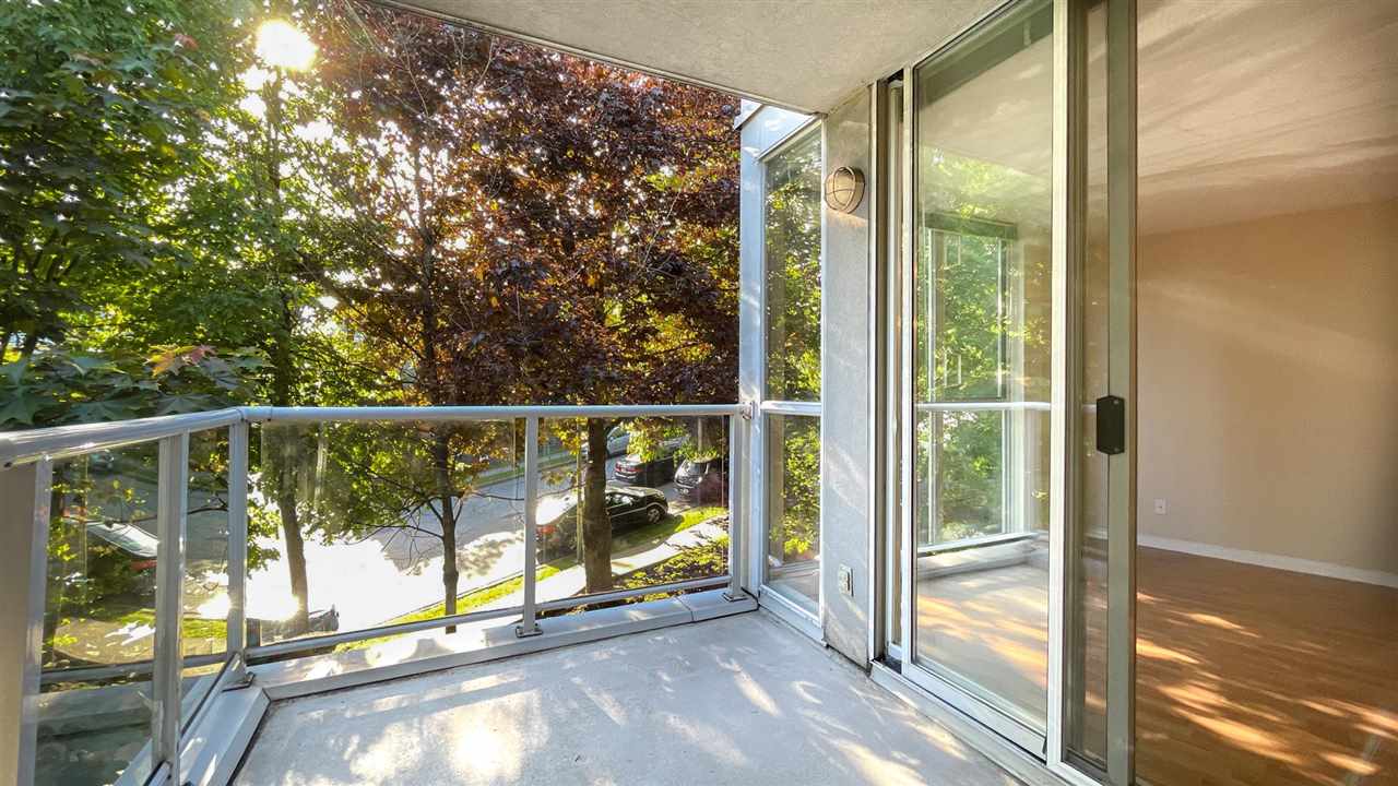302-8420 Jellicoe Street, Vancouver, BC, V5S 4T1