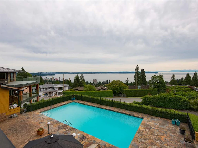1925 Russet Way, West Vancouver, BC, V7V 3B3
