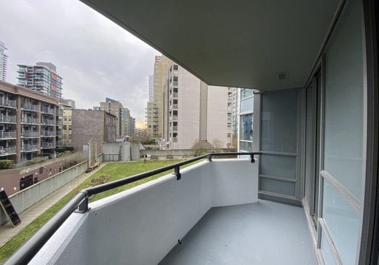 309-1212 Howe Street, Vancouver, BC, V6Z 2M9