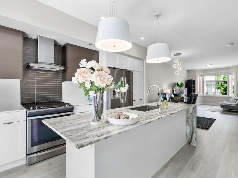 6 - 20852 77a Avenue, Langley BC V2Y 0R8