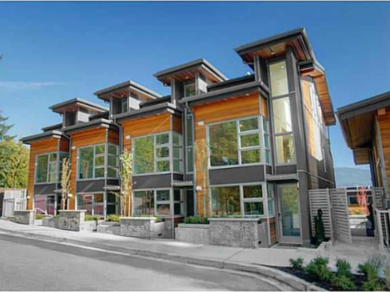 2222 Caledonia Avenue, North Vancouver BC V7G 1T9