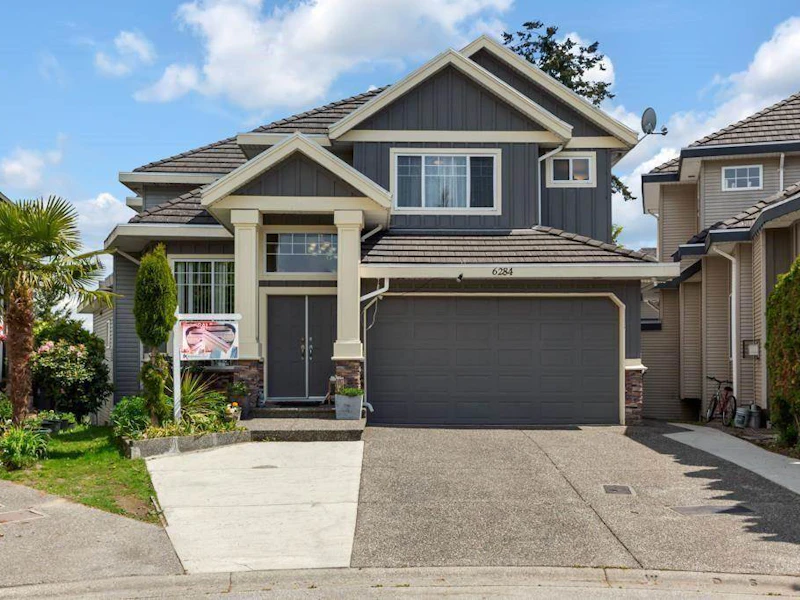 6284 132a Street, Surrey BC V3X 3S4