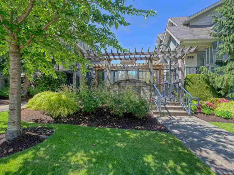 7-4288 Sardis Street, Burnaby, BC, V5H 1K4