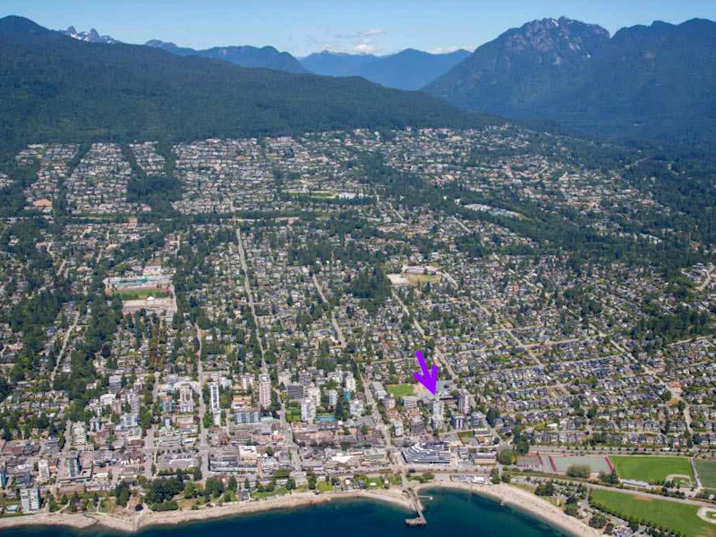 404 - 1340 Duchess Avenue, West Vancouver BC V7T 1H6