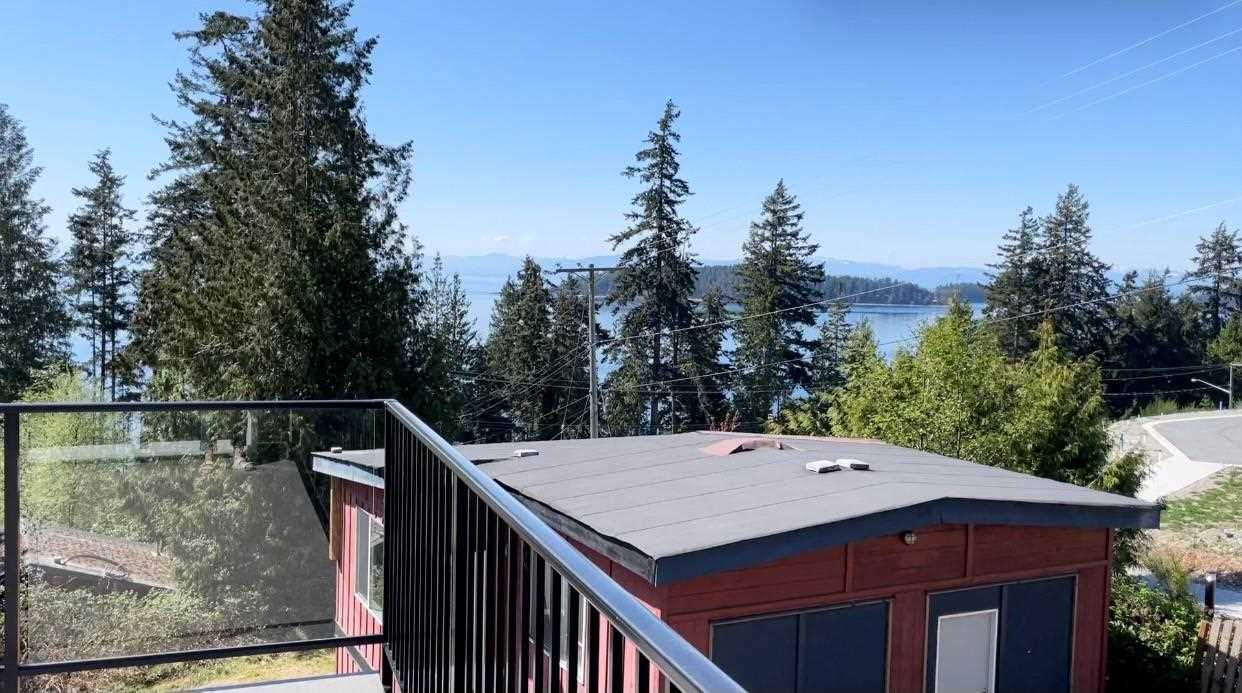 5918 Sunshine Coast Highway, Sechelt, BC, V0N 3A1