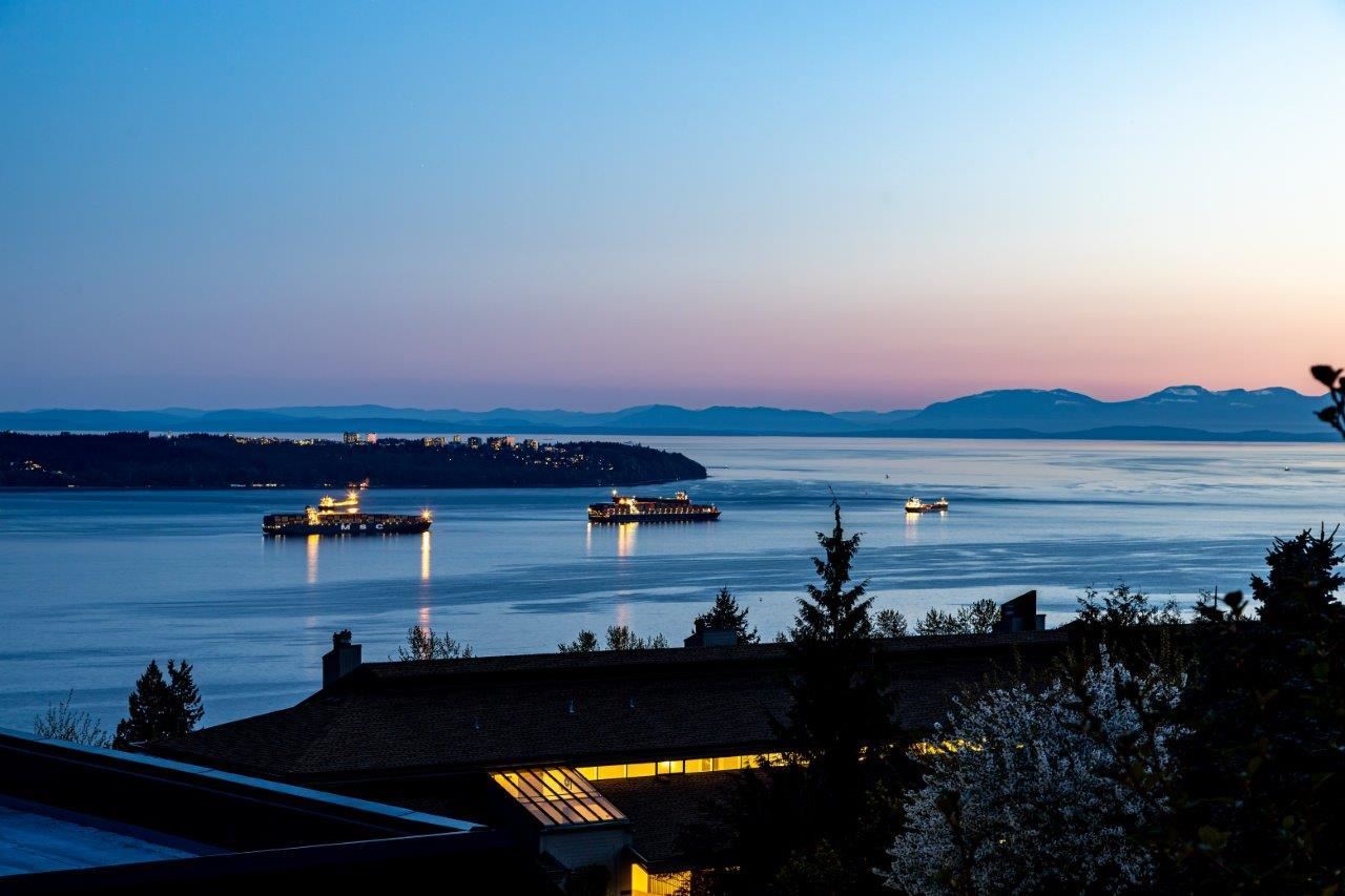 21-2250 Folkestone Way, West Vancouver, BC, V7S 2X7