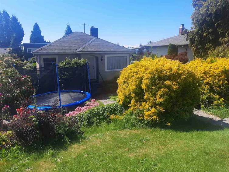 259 W 26th Street, North Vancouver, BC, V7N 2G5