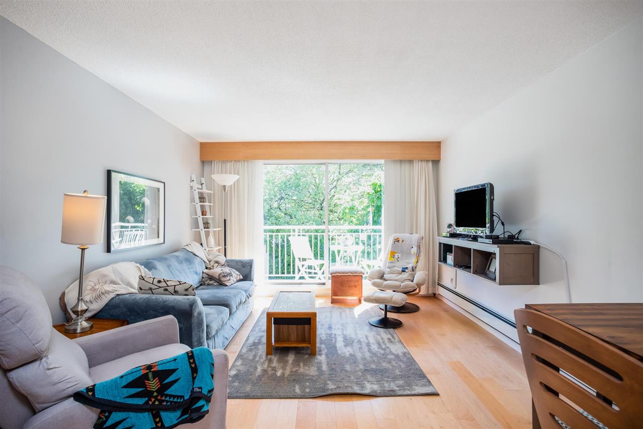 106-306 W 1st Street, North Vancouver, BC, V7M 1B6