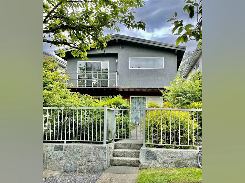 418 E 22nd Avenue, Vancouver BC V5V 1V1