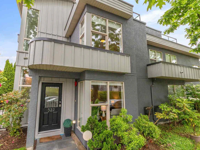 522 St. Georges Avenue, North Vancouver BC V7L 3H2