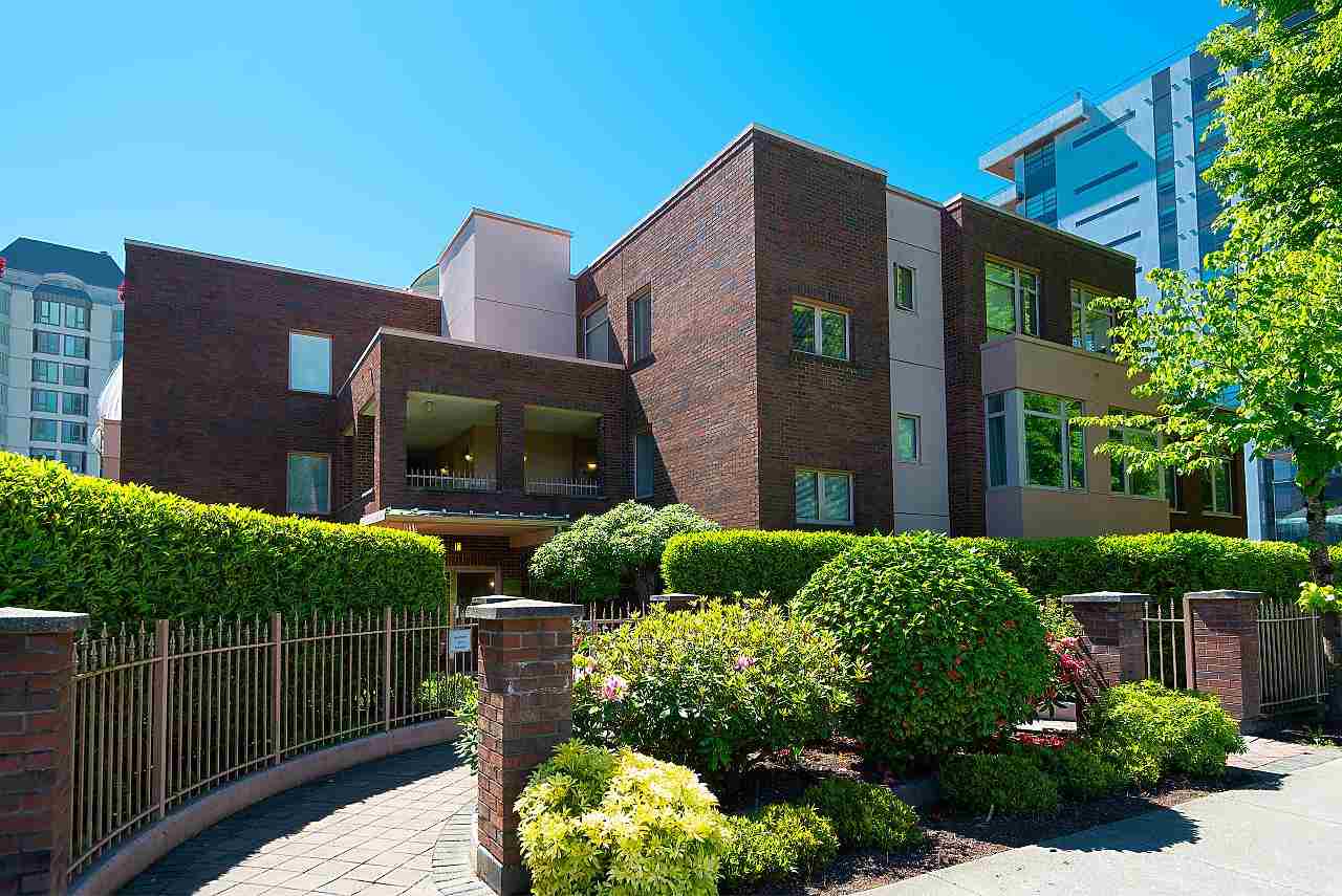 309-2271 Bellevue Avenue, West Vancouver, BC, V7V 4X1