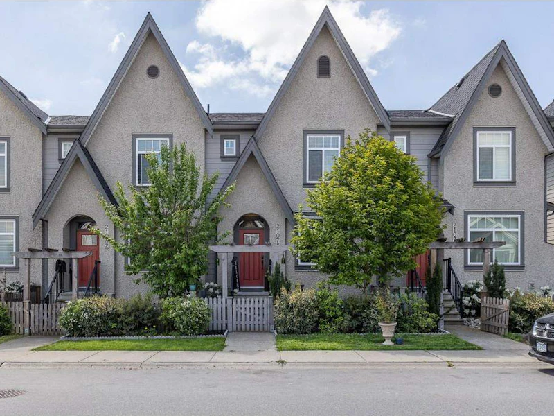 21078 80a Avenue, Langley BC V2Y 0J4