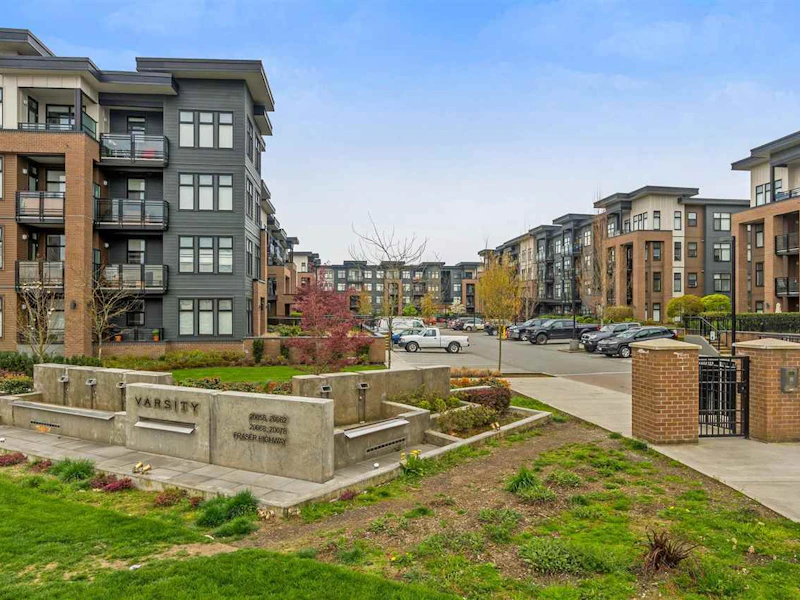 106 - 20068 Fraser Highway, Langley BC V3A 0H2